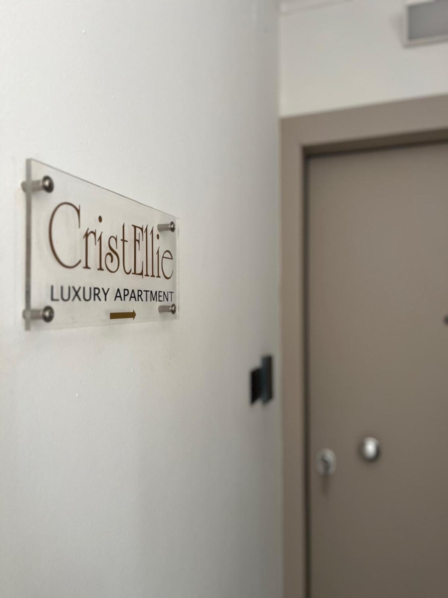 Christellie Luxury Apartment Kiáton المظهر الخارجي الصورة