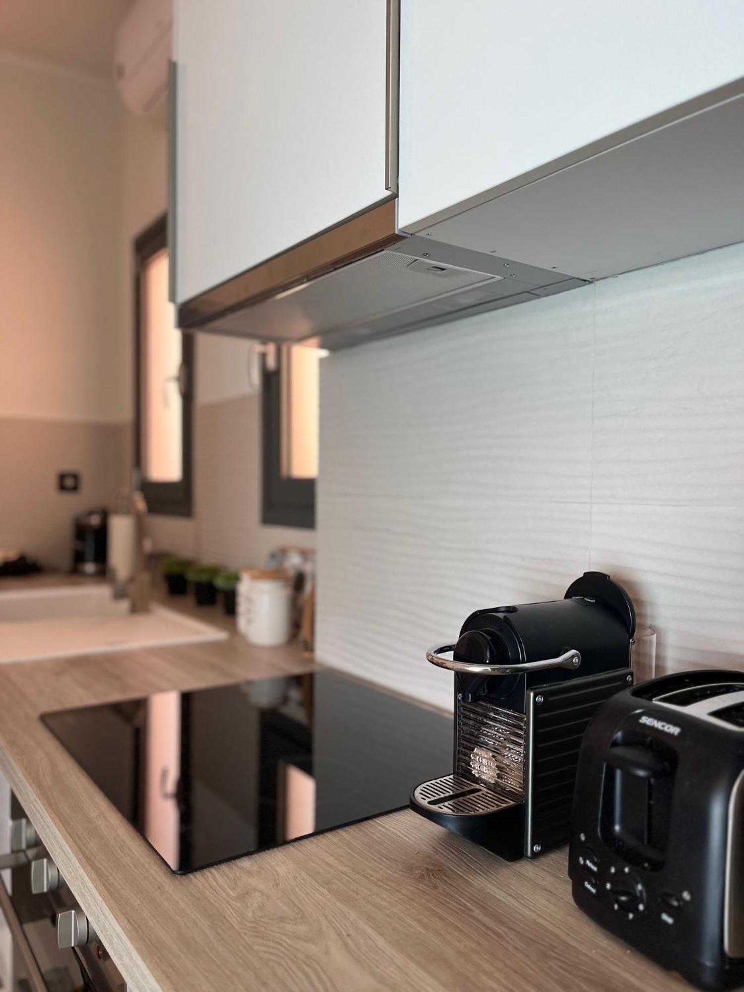 Christellie Luxury Apartment Kiáton المظهر الخارجي الصورة